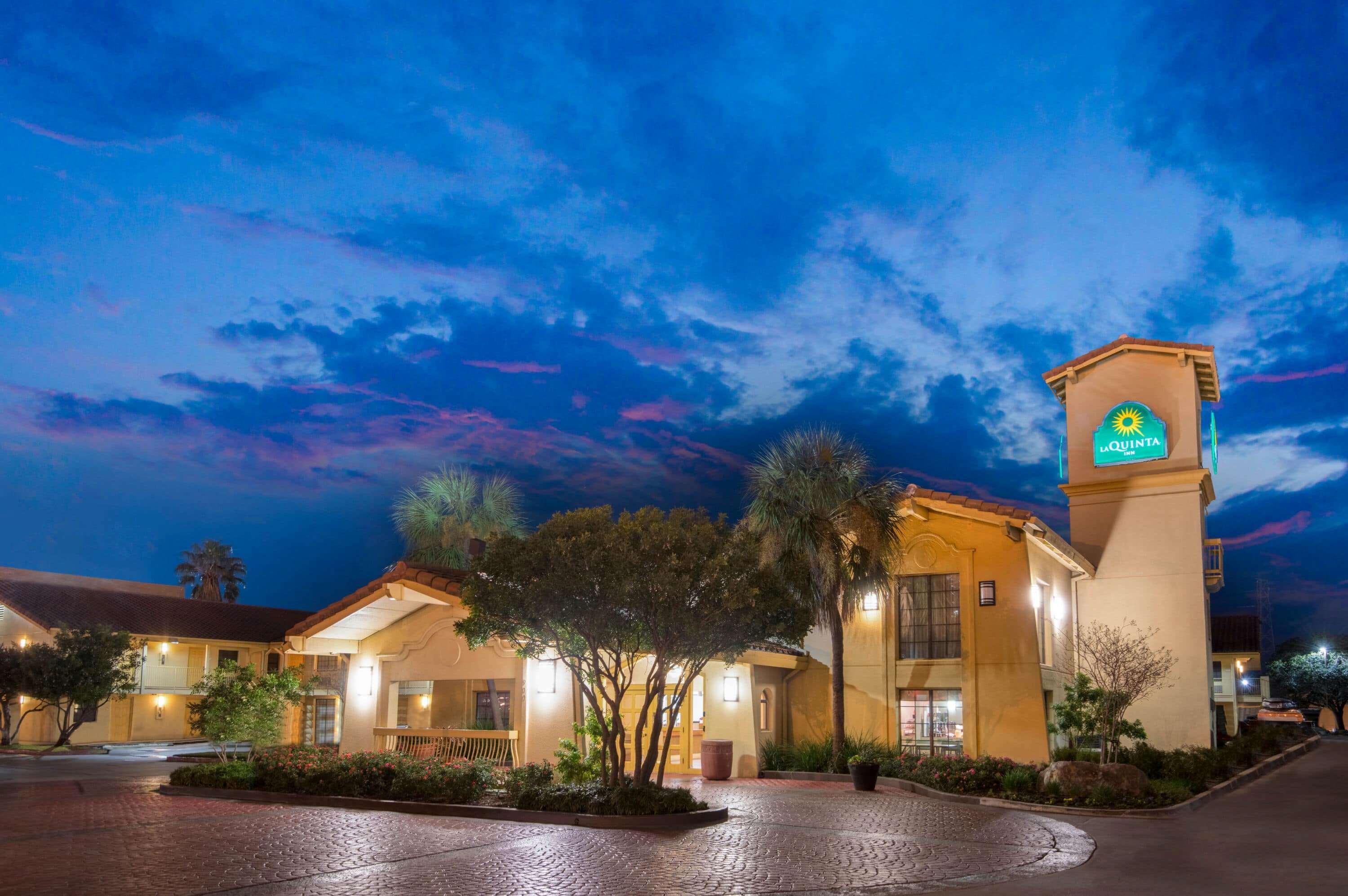 La Quinta Inn By Wyndham San Antonio Market Square Exteriör bild